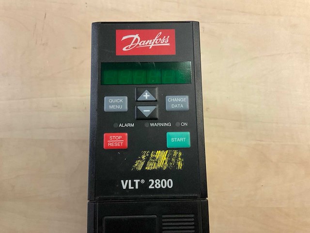 Danfoss vlt 2800 frequentieregelaar - afbeelding 2 van  3