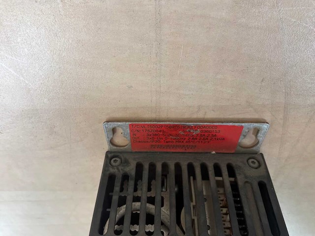 Danfoss vlt 5000 frequentieregelaar - afbeelding 2 van  2