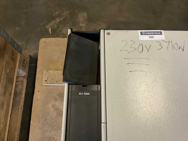 Danfoss vlt 5000 frequentieregelaar - afbeelding 2 van  2