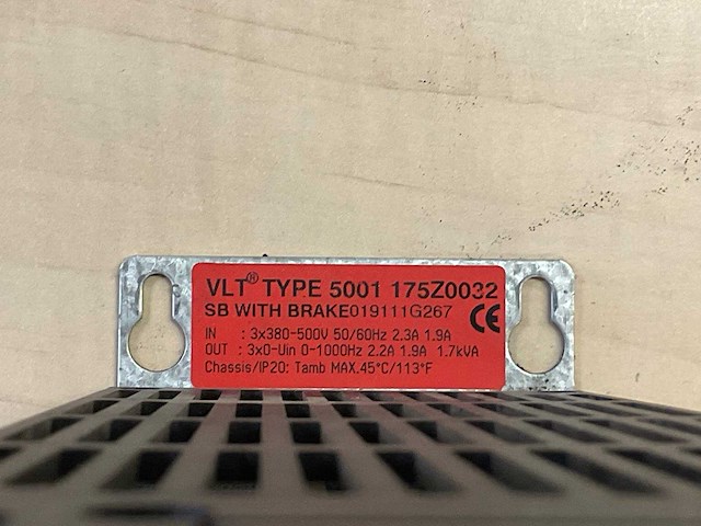 Danfoss vlt 5001 frequentieregelaar - afbeelding 2 van  3