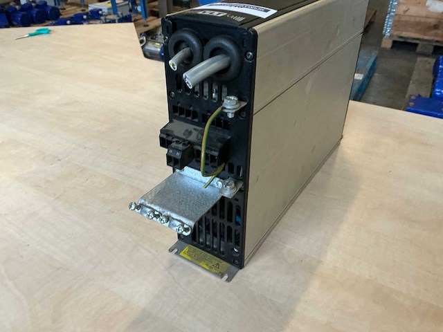 Danfoss vlt 5001 frequentieregelaar - afbeelding 2 van  3