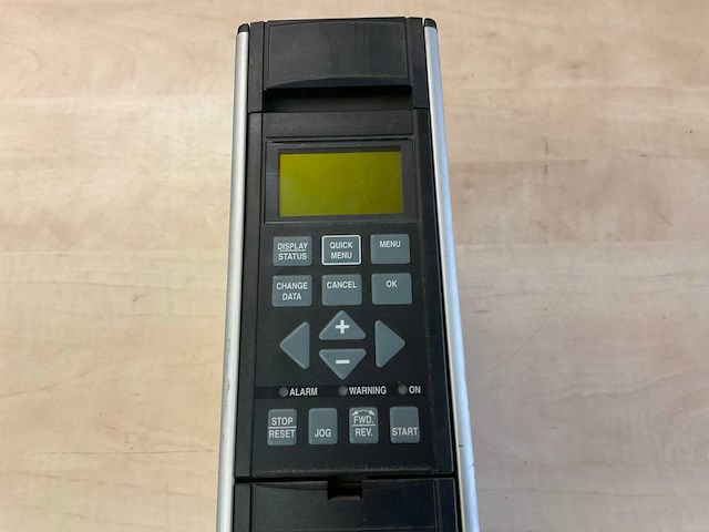 Danfoss vlt 5002p frequentieregelaar - afbeelding 2 van  3