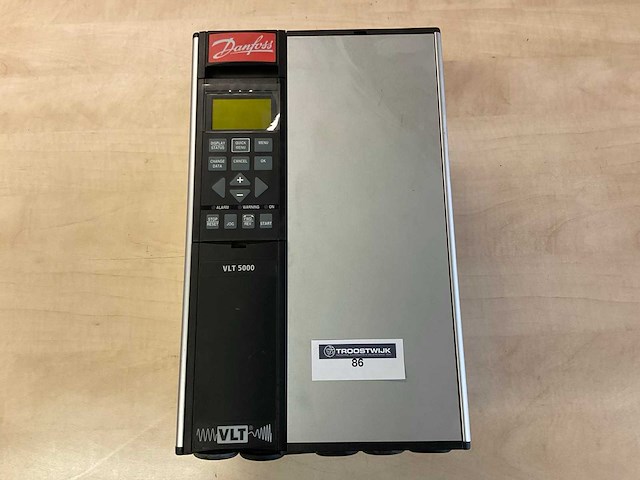 Danfoss vlt 5006p frequentieregelaar - afbeelding 1 van  3