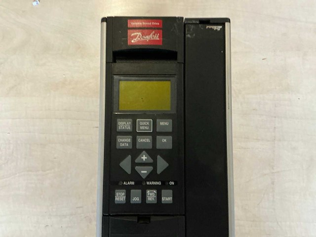 Danfoss vlt 5008 frequentieregelaar - afbeelding 3 van  5