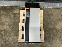 Danfoss vlt 6000 hvac 175z7055 23kva ip54 frequentieregelaar - afbeelding 1 van  5