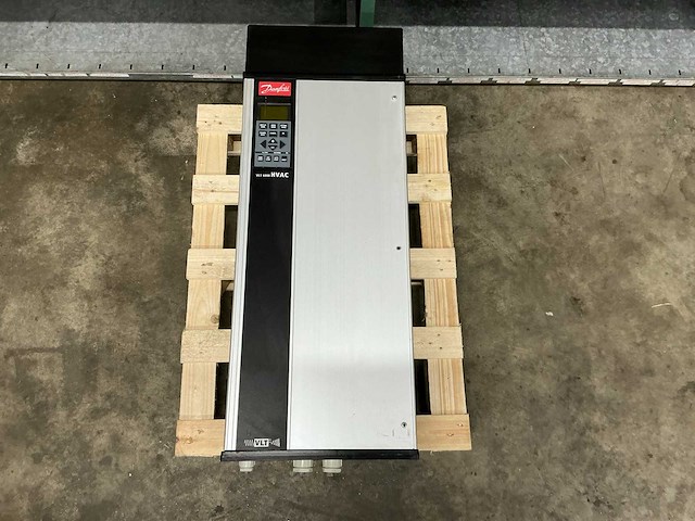 Danfoss vlt 6000 hvac 175z7056 27kva frequentieregelaar - afbeelding 2 van  7