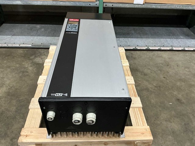 Danfoss vlt 6000 hvac 175z7056 27kva frequentieregelaar - afbeelding 5 van  7