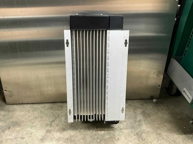 Danfoss vlt 6000 hvac 9.3kva 175z7052 ip54 frequentieregelaar - afbeelding 3 van  5