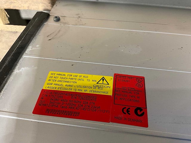 Danfoss vlt 6022ht 23 kva frequentieregelaar - afbeelding 2 van  2