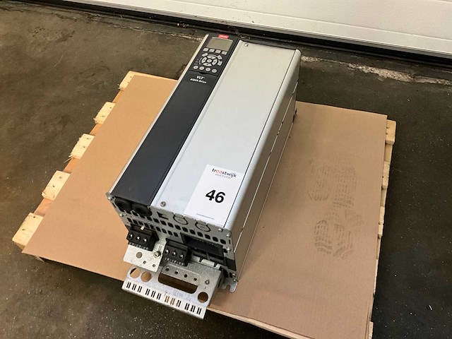 Danfoss vlt aqua drive 22 kw frequentieregelaar - afbeelding 1 van  5