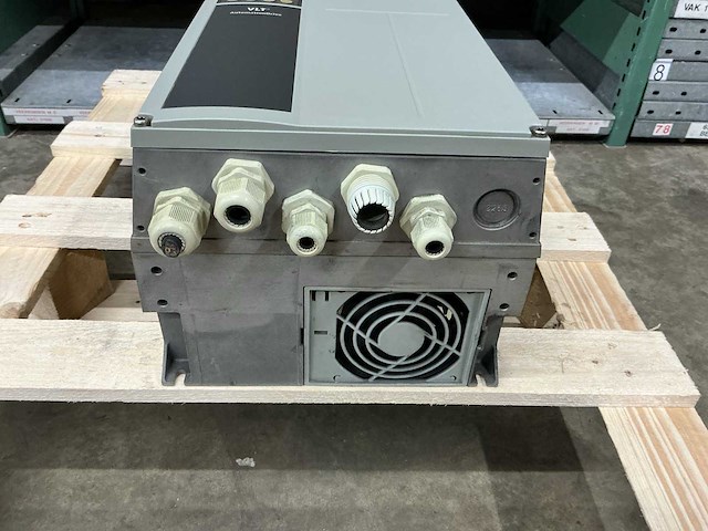 Danfoss vlt automationdrive fc302 1.5kw 131b1958 frequentieregelaar - afbeelding 4 van  6