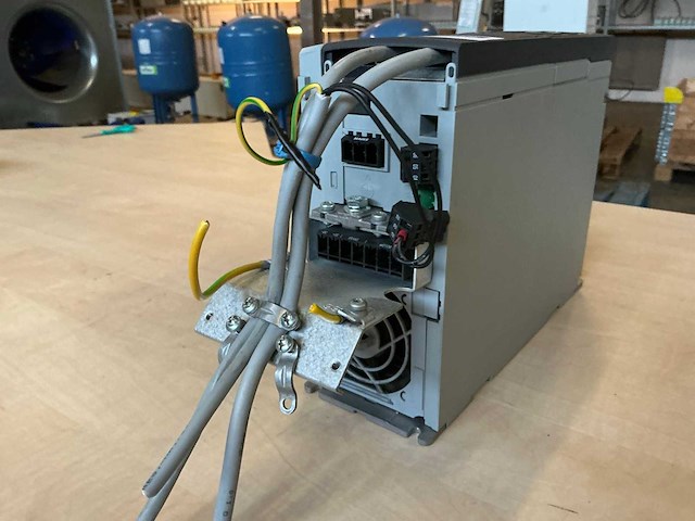 Danfoss vlt automationdrive frequentieregelaar - afbeelding 2 van  4