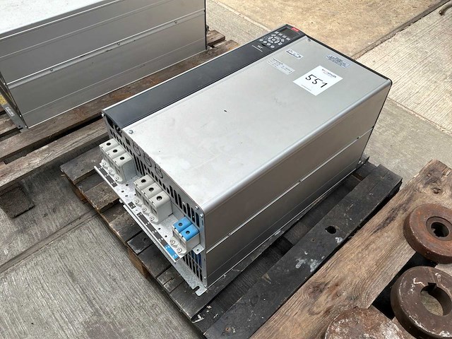 Danfoss vlt automotion drive frequentieregelaar - afbeelding 2 van  5