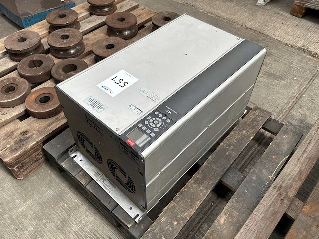 Danfoss vlt automotion drive frequentieregelaar - afbeelding 3 van  5