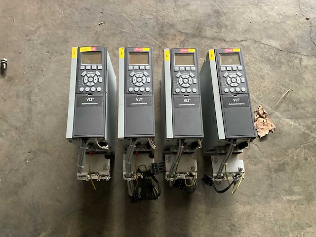 Danfoss vlt fc-302p3 frequentieregelaar (4x) - afbeelding 1 van  6