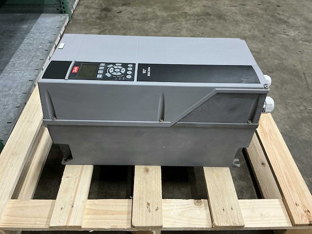 Danfoss vlt hvac drive 11kw 131b1277 frequentieregelaar - afbeelding 3 van  6