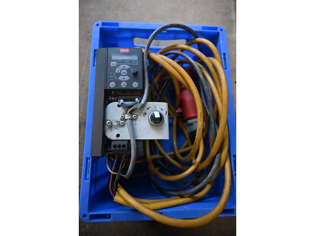 Danfoss vlt micro drive frequentieregelaar testapparaat - afbeelding 3 van  4