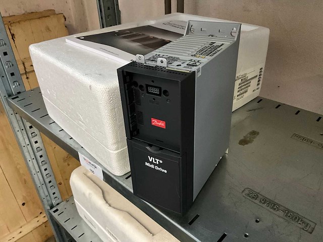 Danfoss vlt midi drive fc-280 0,75 kw - afbeelding 1 van  6