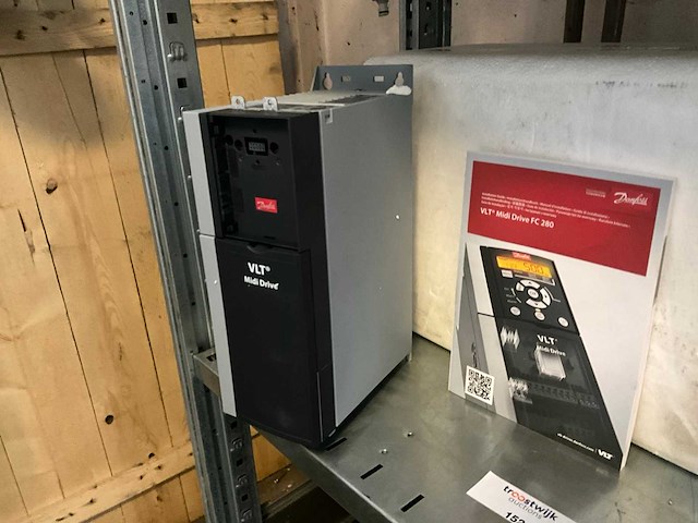 Danfoss vlt midi drive fc-280 5,5 kw frequentieregelaar - afbeelding 1 van  5