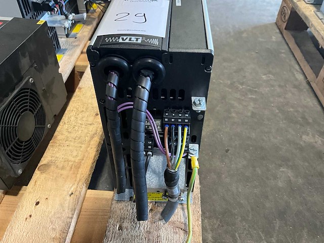 Danfoss vtl 6000hvac 11,5kva frequentieregelaar - afbeelding 3 van  5
