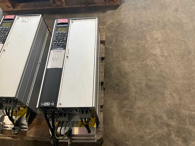 Danfoss vtl 6000hvac 17,3kva frequentieregelaar - afbeelding 1 van  5