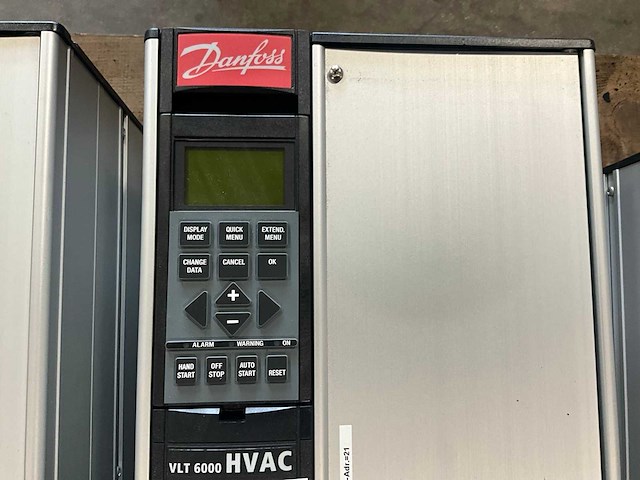 Danfoss vtl 6000hvac 27kva frequentieregelaar - afbeelding 1 van  2