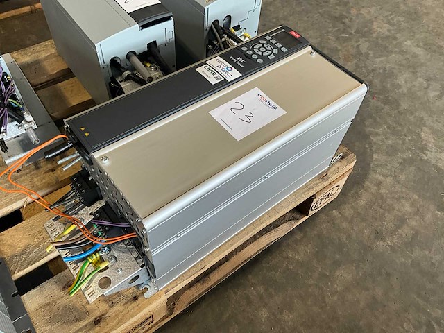 Danfoss vtl hvac drive 22kw frequentieregelaar - afbeelding 2 van  4