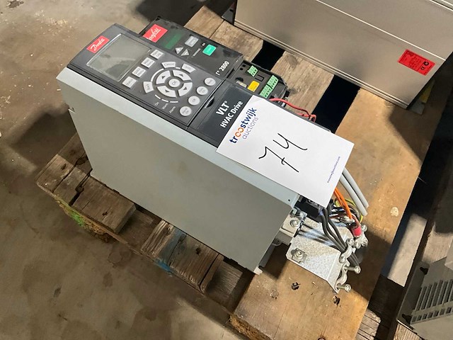 Danfoss vtl hvac drive 4,0kw frequentieregelaar - afbeelding 2 van  7