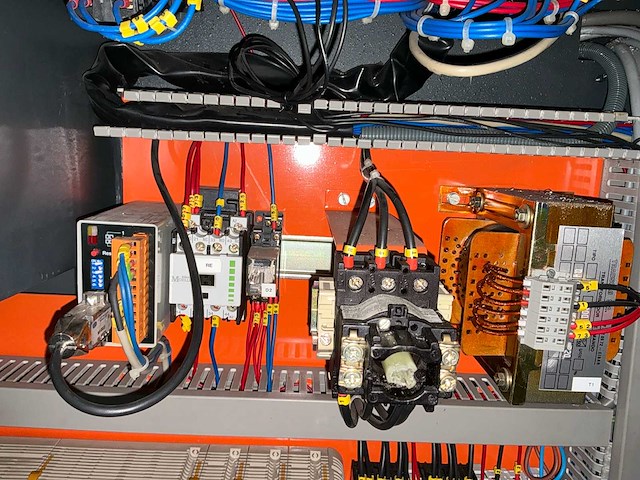 Danobat - 1999 - cr160 af cn - metalen horizontale bandzaagmachine - afbeelding 15 van  31