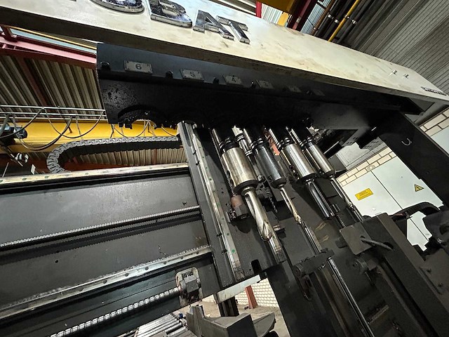 Danobat - 2012 - t3ch126+cpi105di - boor- zaagstraat - afbeelding 75 van  76