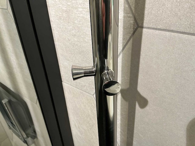 Dansani hydra elektrische handdoekradiator - afbeelding 3 van  5