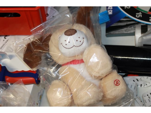 Dansende en zingende hond 1x ex batt - afbeelding 2 van  7