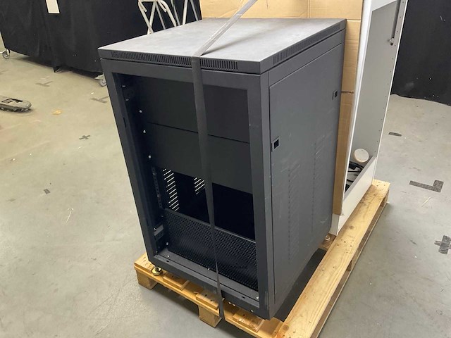 Dap serverrack - afbeelding 1 van  3