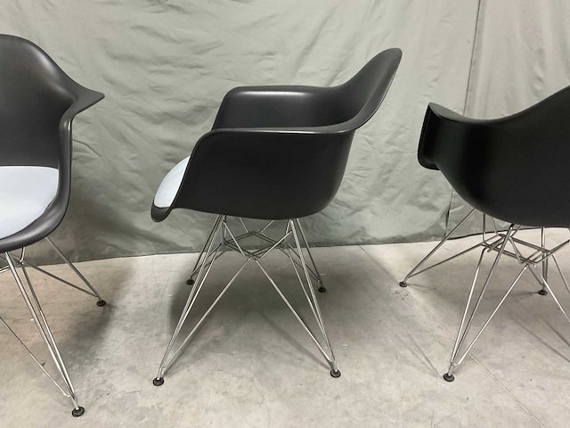 Dar vitra stoel (4x) - afbeelding 2 van  12