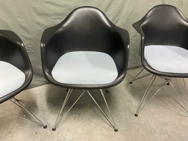 Dar vitra stoel (4x) - afbeelding 8 van  12
