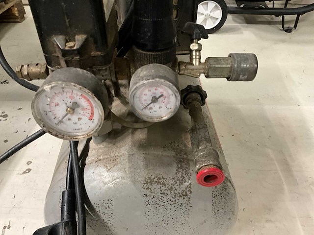 Dari double zuigercompressor - afbeelding 6 van  6