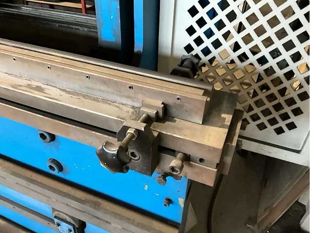 Darley - 1989 - ehp 200 52 43 - cnc-kantbank - afbeelding 5 van  17