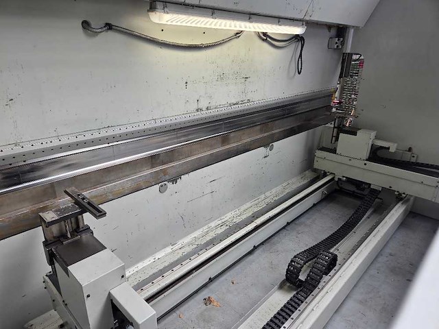 Darley - 2002 - ehp ls 230 43 37 - cnc-kantbank - afbeelding 12 van  13