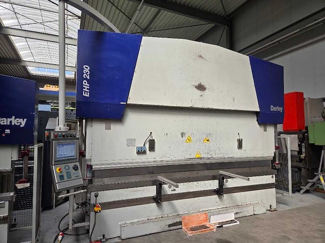 Darley - 2002 - ehp ls 230 43 37 - cnc-kantbank - afbeelding 2 van  13