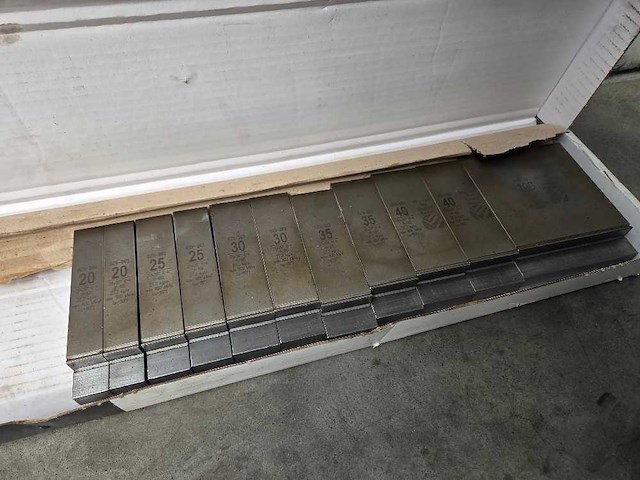 Darley - 2002 - ehp ls 230 43 37 - cnc-kantbank - afbeelding 9 van  12