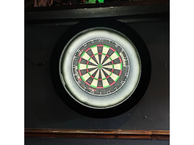 Dartbord met verlichting - afbeelding 1 van  1
