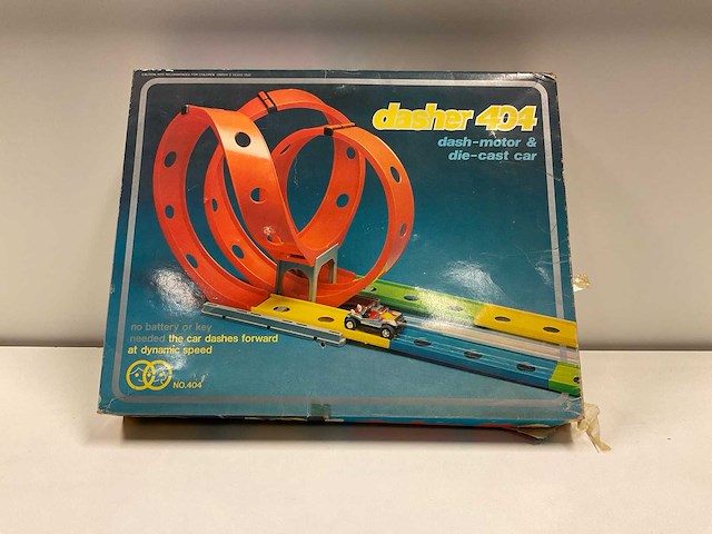 Dasher 404 - vintage racebaan - afbeelding 1 van  4