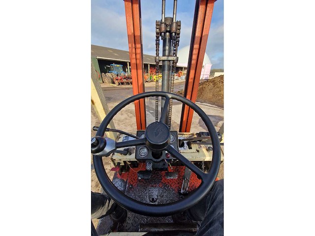 Datsun - - qf 10 - vorkheftruck - afbeelding 13 van  18