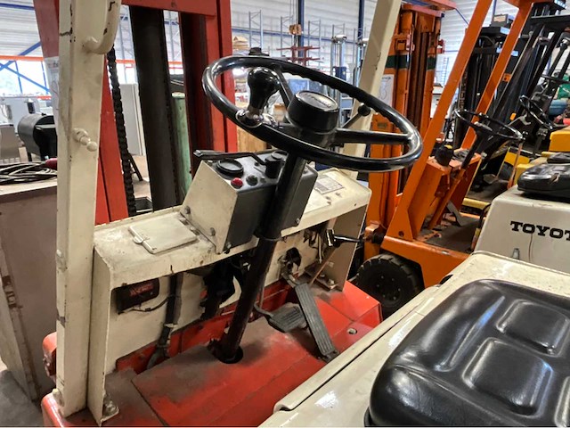 Datsun cyb02l-25u vorkheftruck - afbeelding 16 van  17