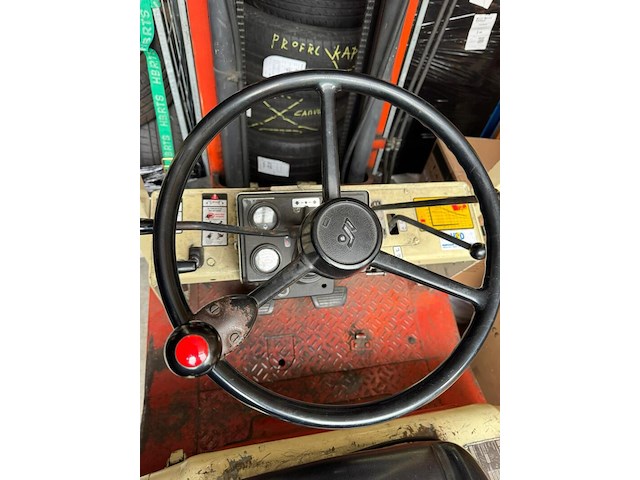 Datsun tl120 heftruck, datsun, rood/wit - afbeelding 2 van  10