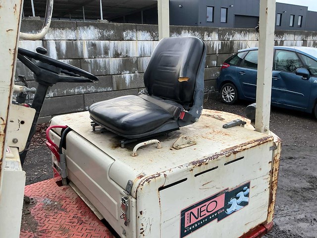 Datsun ub02 vorkheftruck - afbeelding 11 van  34