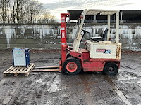 Datsun ub02 vorkheftruck - afbeelding 12 van  34