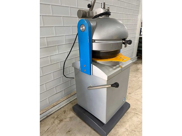 Daub - 140457 - semi-automatische opbolmachine - afbeelding 6 van  8