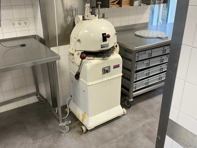 Daub & verhoeven opbolmachine - afbeelding 1 van  4