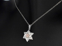 Davidster hanger met roze en witte diamanten - afbeelding 4 van  8